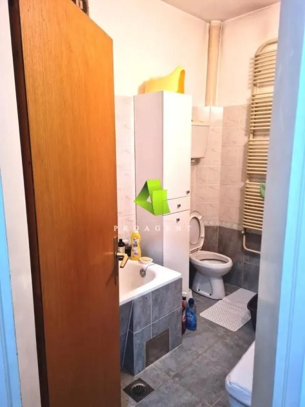 Prodaja, kuća, 400m², Pantelej, Niš