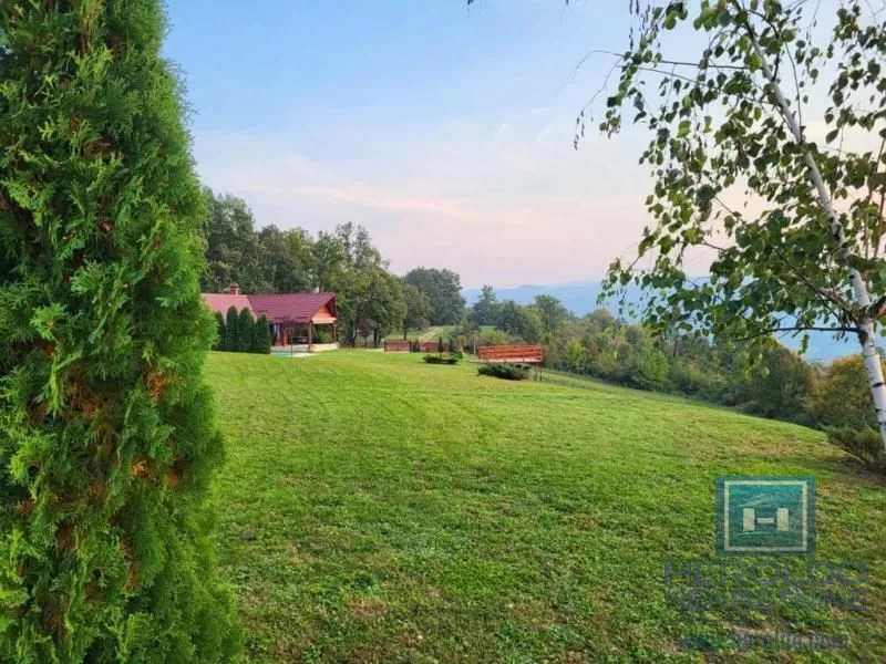 Prodaja, kuća, 228m², Velike Pčelice, Kragujevac