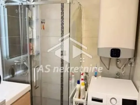 Rent, three bedroom apartment, 75m², Vračar Hram, Vračar Sve Podlokacije - image 14