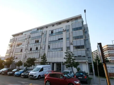 Rent, two bedroom apartment, 54m², City Kvart, Podgorica - image 13