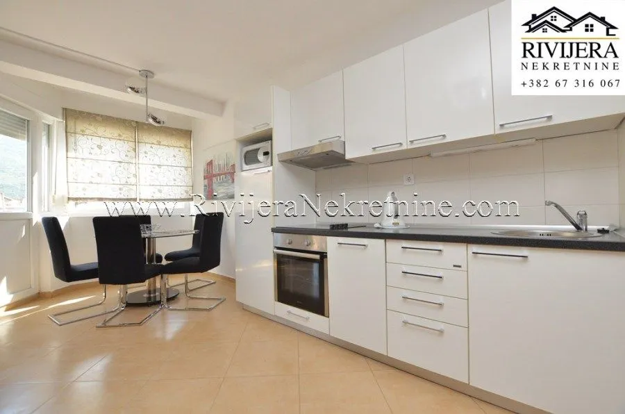 Prodaja, dvosoban stan, 69m², Đenovići, Herceg Novi