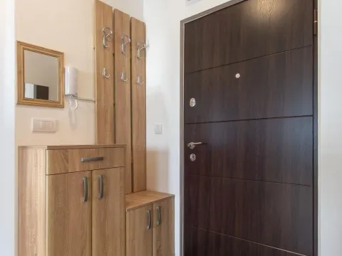 Izdavanje, dvosoban stan, 40m², Zvezdara Sve Podlokacije, Beograd - image 17