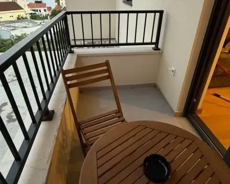 Rent, one bedroom apartment, 44m², Bečići, Budva - image 12