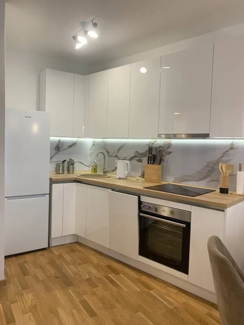 Rent, one bedroom apartment, 47m², Bečići, Budva