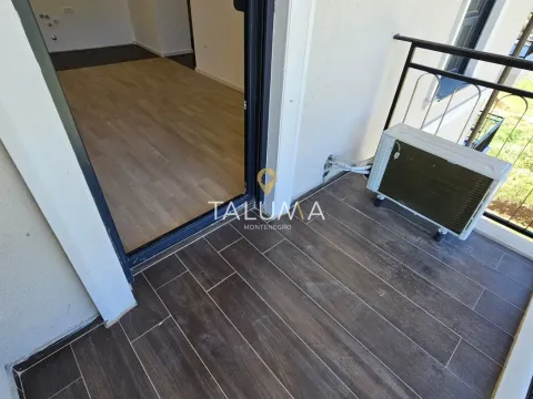 Sale, one bedroom apartment, 37m², Tološi, Podgorica - image 5