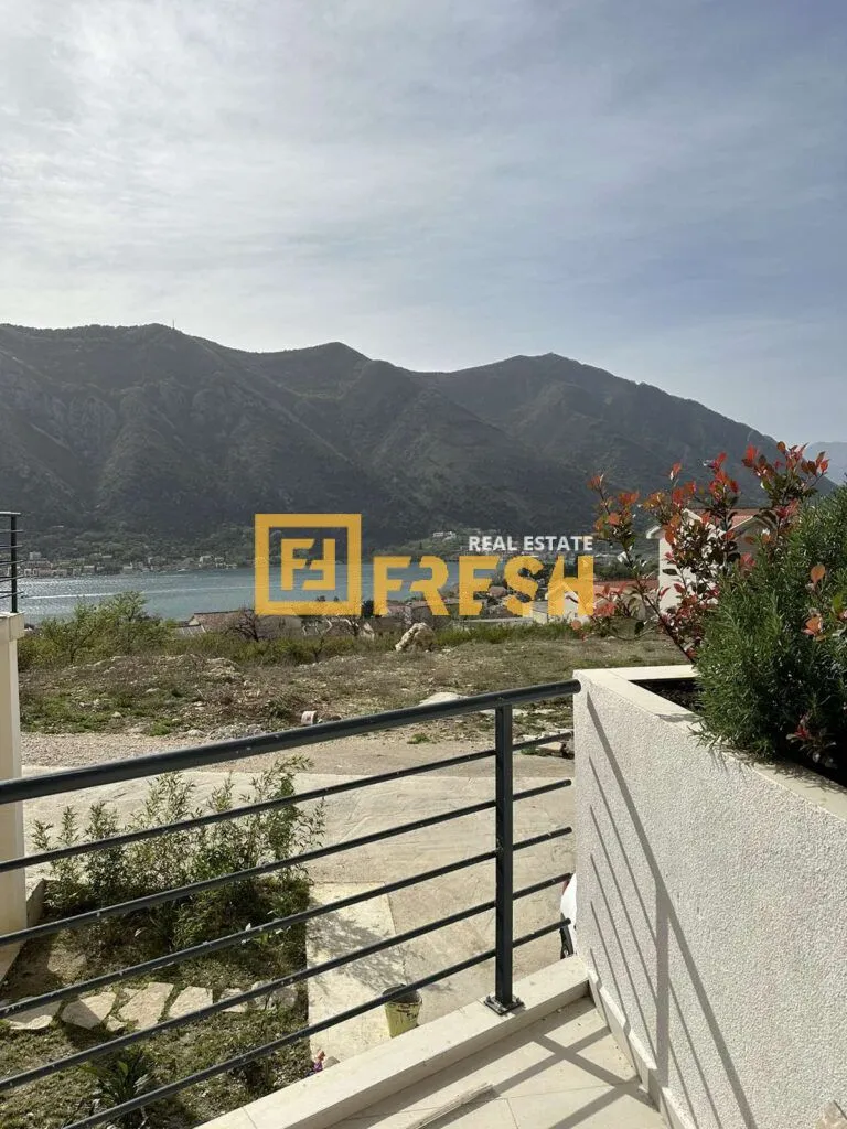 Prodaja, jednosoban stan, 52m², Kotor, Crna Gora