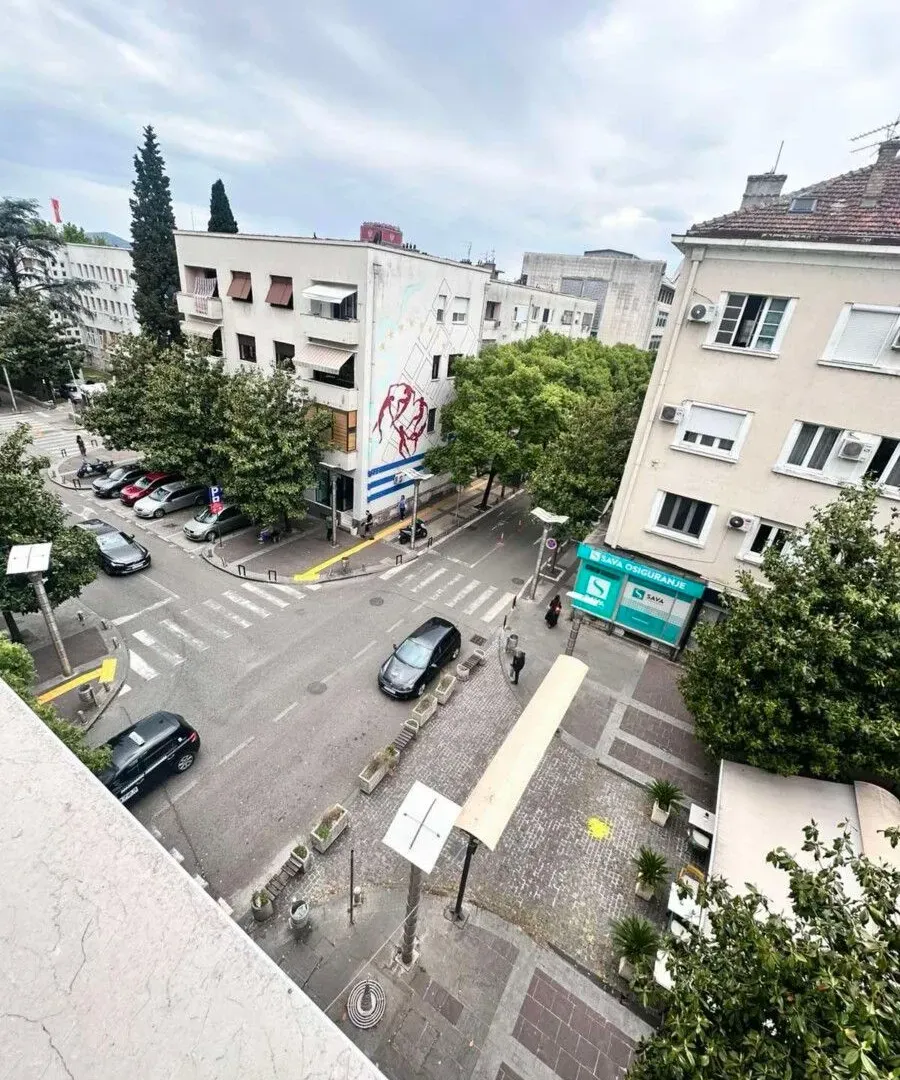 Prodaja, dvosoban stan, 64m², Centar, Podgorica