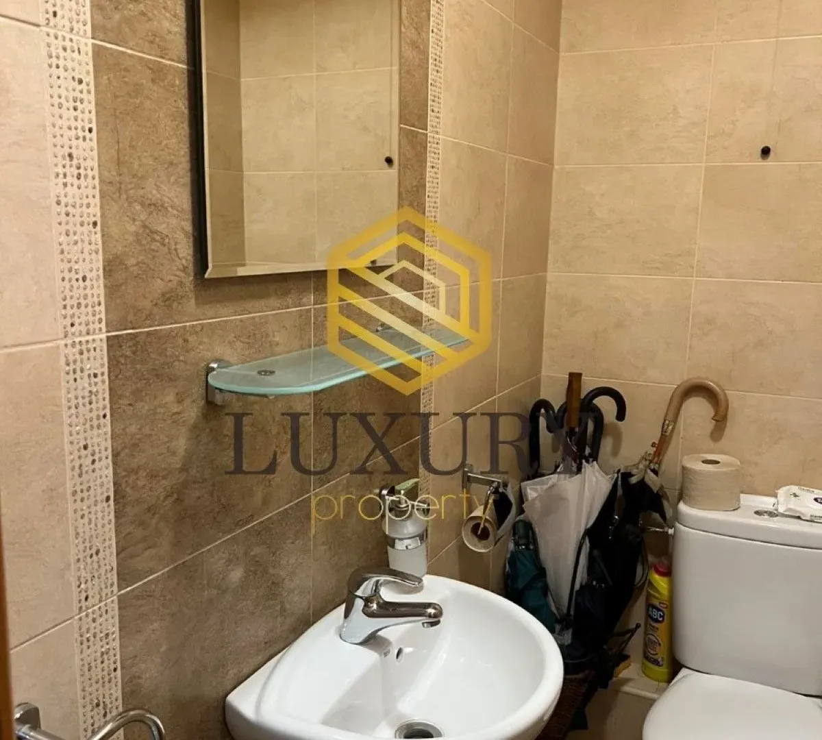 Prodaja, jednosoban stan, 70m², Stari Aerodrom, Podgorica