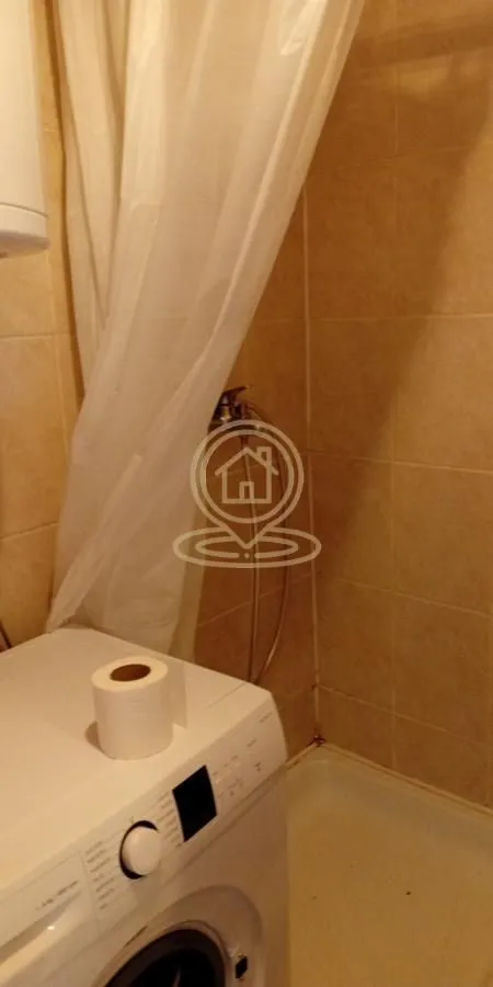 Izdavanje, jednosoban stan, 38m², Stari grad, Novi Sad