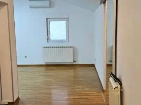 Prodaja, trosoban stan, 90m², Voždovac Sve Podlokacije, Beograd - image 9