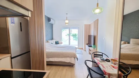 Rent, studio apartment, 30m², Budva, Crna Gora - image 2