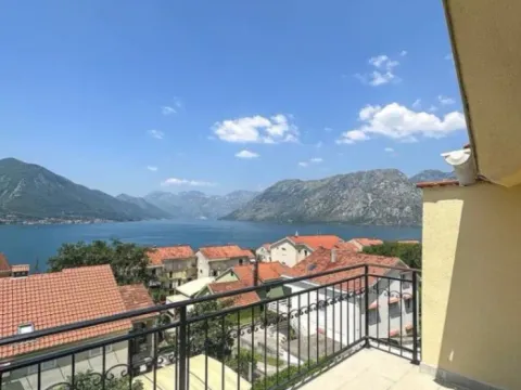 Izdavanje, dvosoban stan, 65m², Sveti Stasije, Kotor - image 2