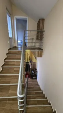 Prodaja, kuća, 151m², Rumenka, Novi Sad Sve Podlokacije - image 3