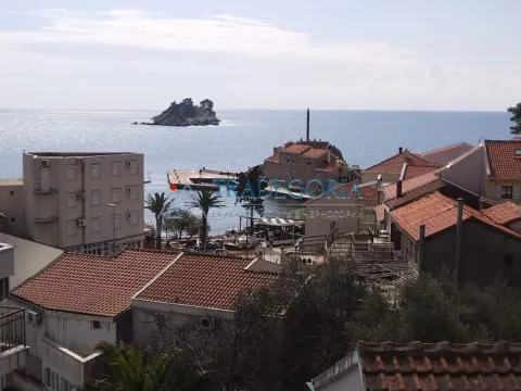 Prodaja, dvosoban stan, 76m², Petrovac, Budva