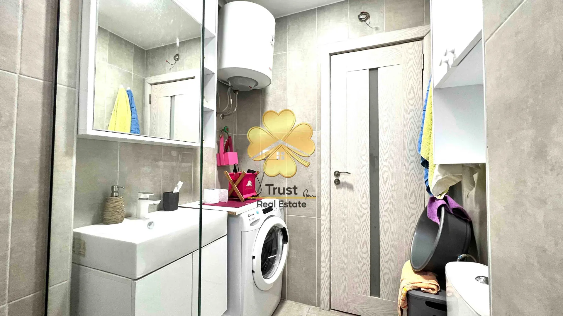Rent, one bedroom apartment, 40m², Blok 6, Podgorica