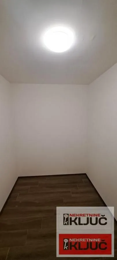 Prodaja, jednosoban stan, 34m², Novo naselje, Novi Sad