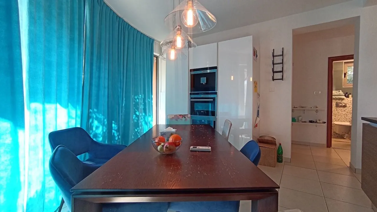 Sale, three bedroom apartment, 106m², Bečići, Budva