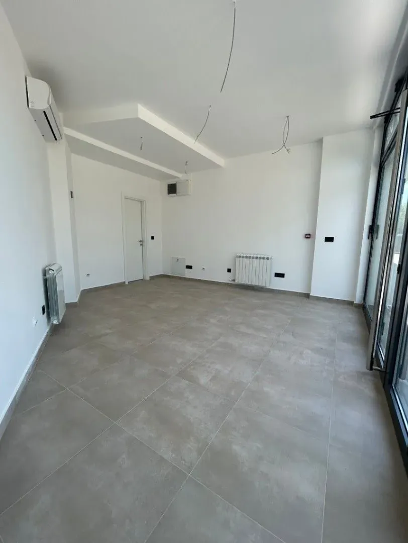 Rent, office space, 26m², Hala Pionir, Palilula Sve Podlokacije