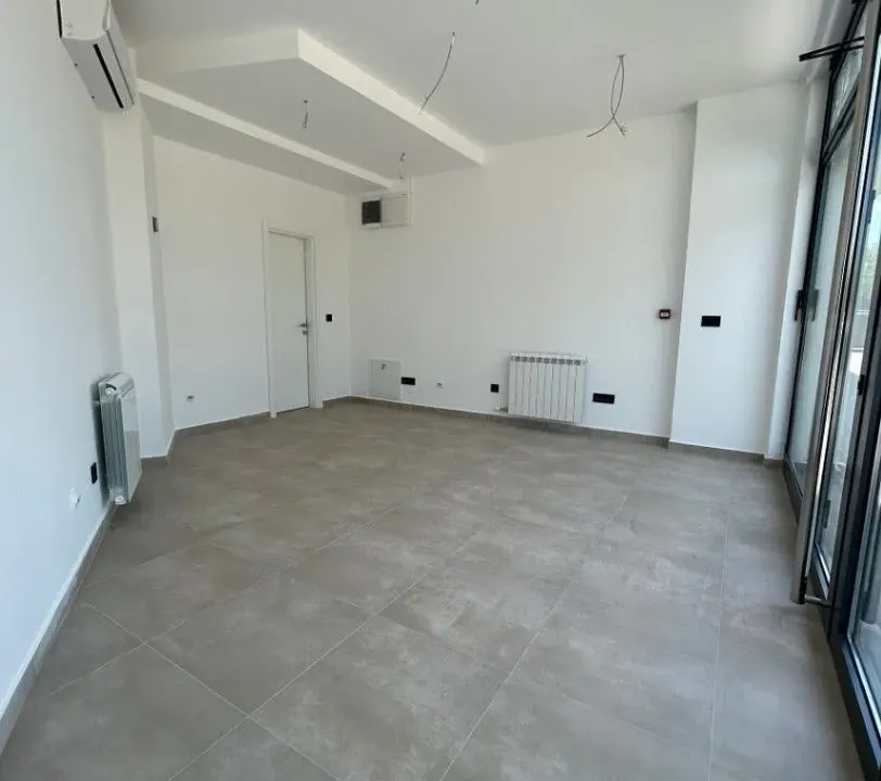 Rent, office space, 26m², Hala Pionir, Palilula Sve Podlokacije
