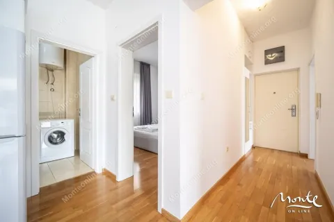 Prodaja, dvosoban stan, 74m², Bečići, Budva - image 18
