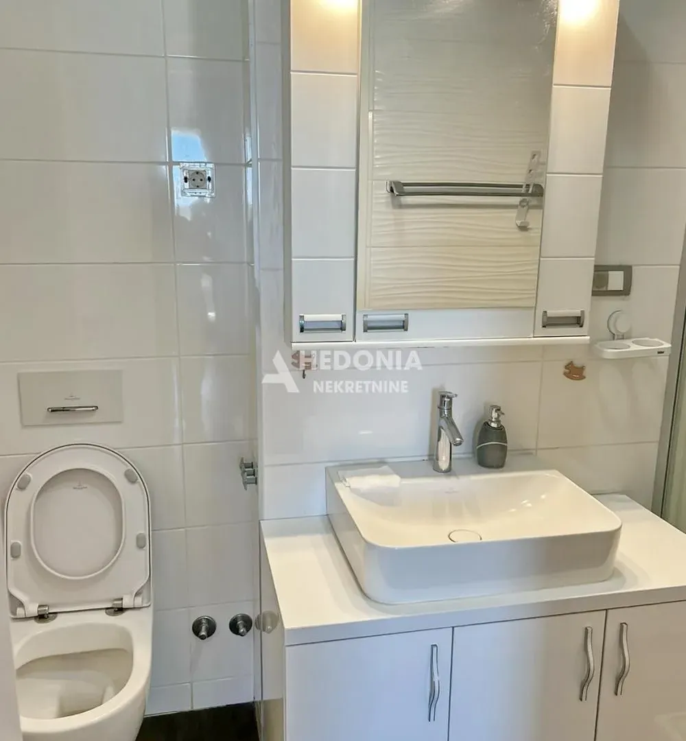 Rent, four bedroom apartment, 88m², Novi Beograd Sve Podlokacije, Beograd