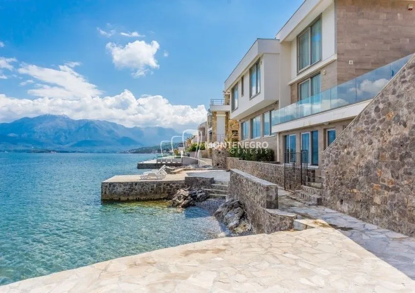 Prodaja, kuća, 240m², Krašići, Tivat