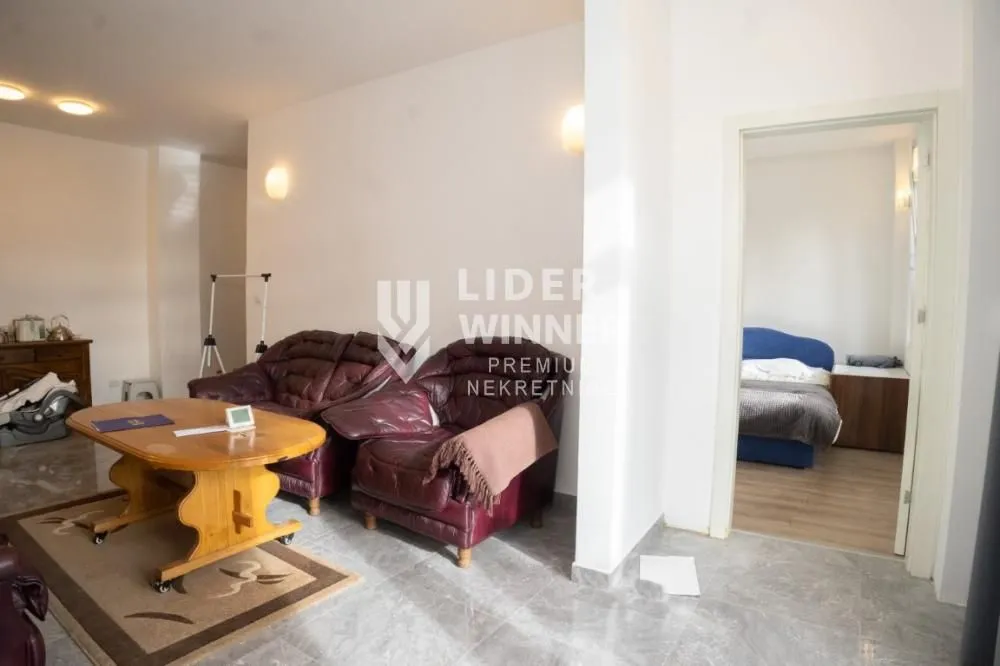 Sale, three bedroom apartment, 70m², Resnik, Beograd