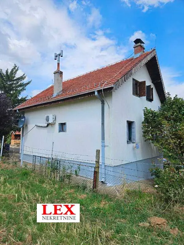 Sale, house, 191m², Mladenovac, Beograd