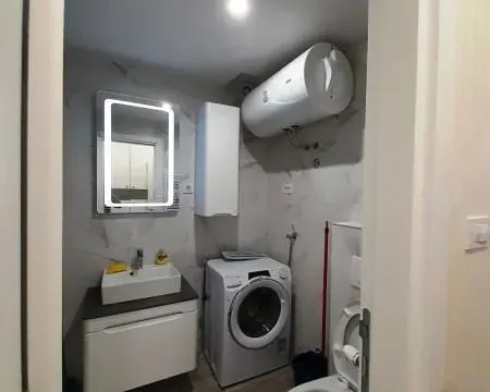 Izdavanje, dvosoban stan, 72m², Bulevar, Niš - image 16