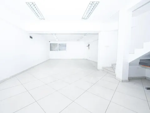 Rent, office space, 100m², Stari Aerodrom, Podgorica - image 8