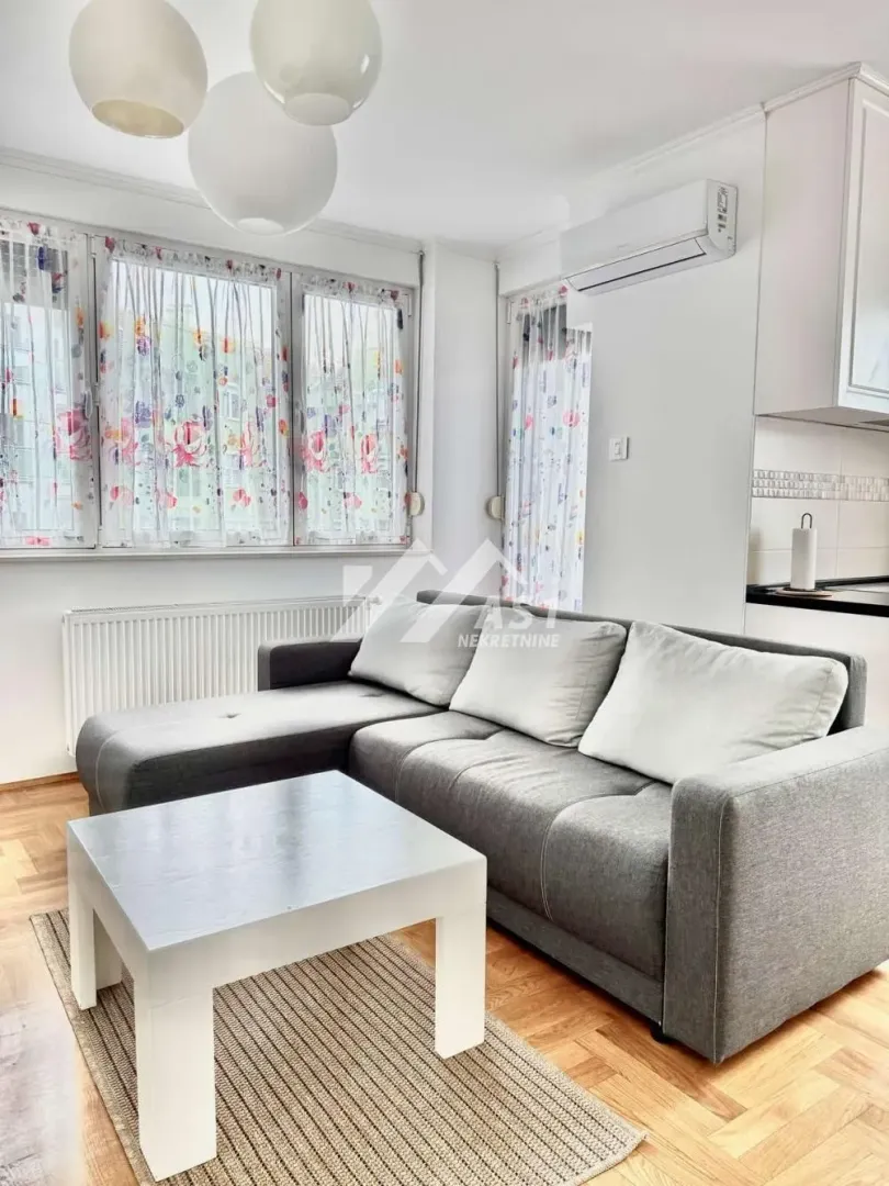 Rent, three bedroom apartment, 50m², Grbavica, Novi Sad Sve Podlokacije