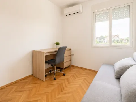 Rent, two bedroom apartment, 108m², Stari Aerodrom, Podgorica - image 8