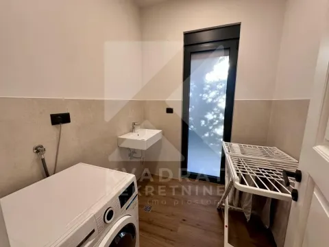 Rent, house, 230m², Gornja Gorica, Podgorica - image 21