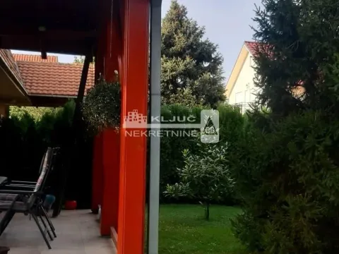 Izdavanje, kuća, 160m², Altina, Beograd - image 6