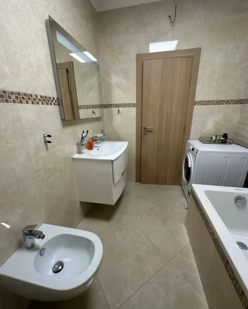 Sale, house, 200m², Rogami, Podgorica