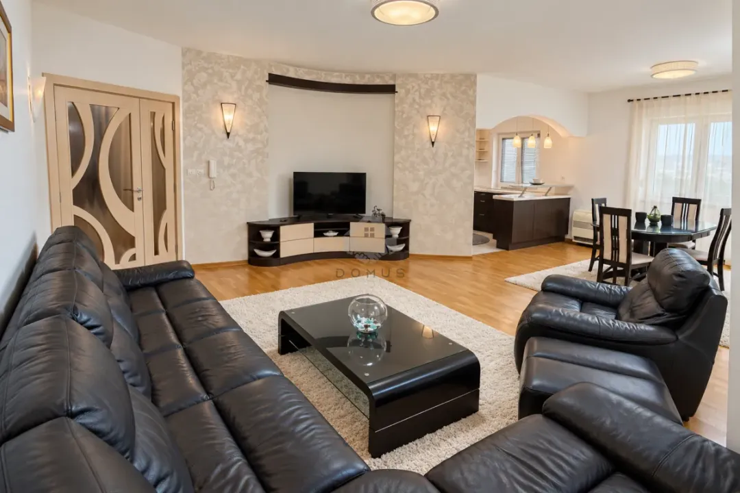 Izdavanje, trosoban stan, 120m², City Kvart, Podgorica