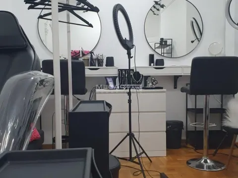 Izdavanje, poslovni prostor, 62m², Stari Grad, Beograd - image 2