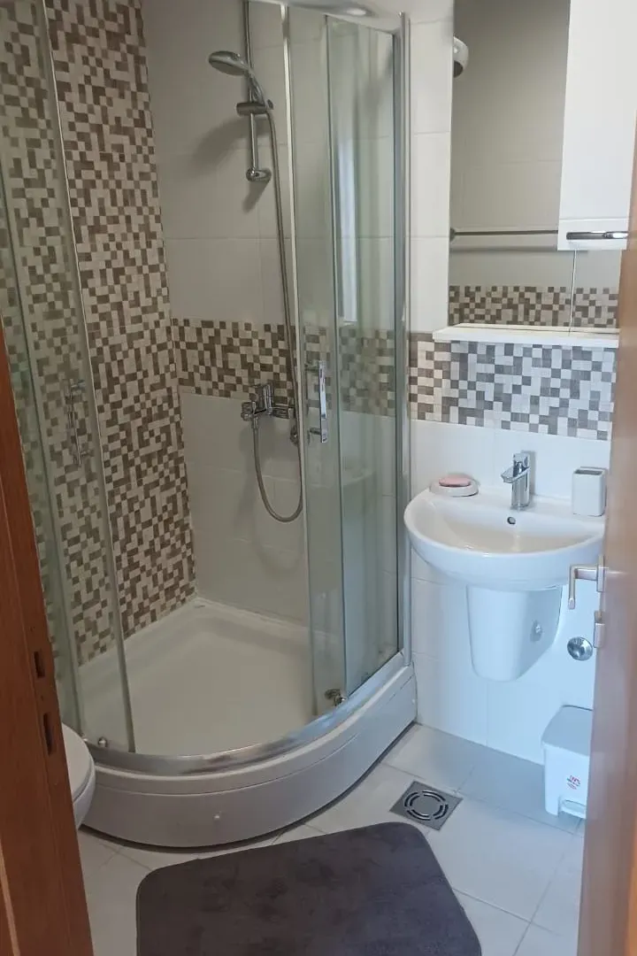 Izdavanje, jednosoban stan, 42m², City Kvart, Podgorica