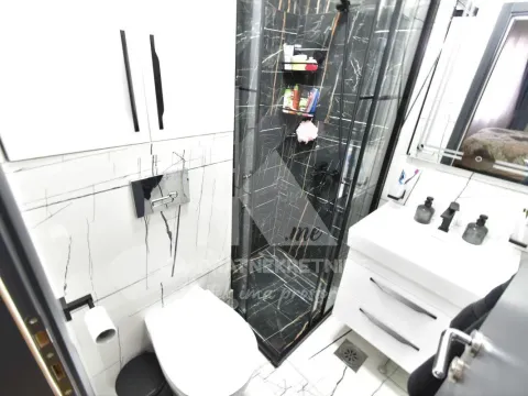 Sale, five bedroom apartment, 142m², Dalmatinska ulica, Podgorica - image 15