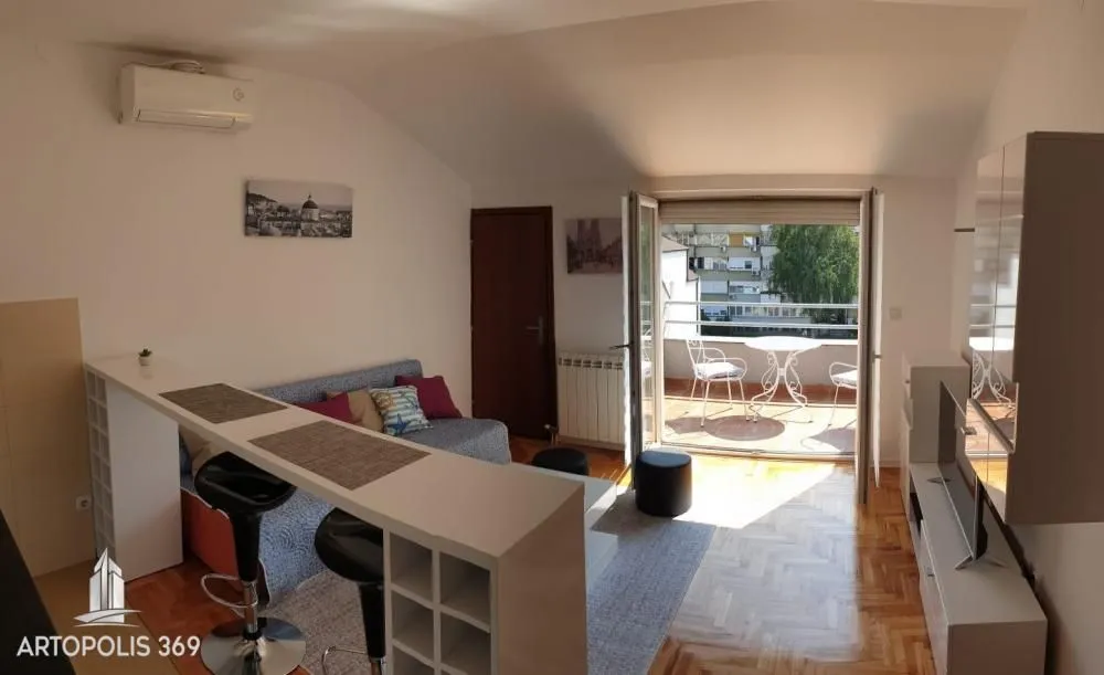 Sale, two bedroom apartment, 39m², Denkova Basta, Zvezdara Sve Podlokacije