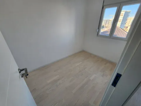 Sale, two bedroom apartment, 46m², Kod Big Fashion-a, Podgorica - image 4