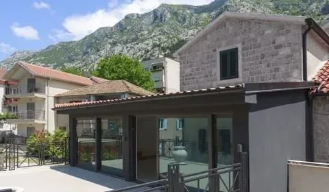 Sale, house, 250m², Kotor, Crna Gora - image 1