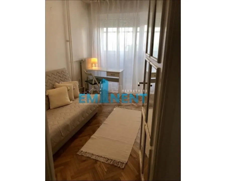 Rent, four bedroom apartment, 76m², Profesorska Kolonija, Palilula Sve Podlokacije