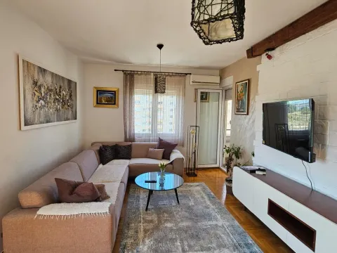 Prodaja, dvosoban stan, 70m², Tuški Put, Podgorica - image 2