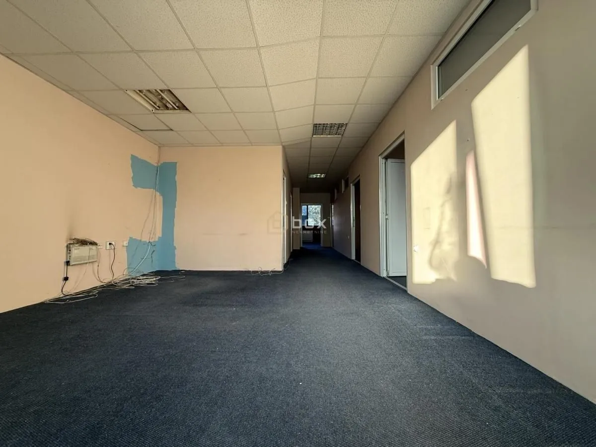 Izdavanje, poslovni prostor, 118m², Medijana, Niš