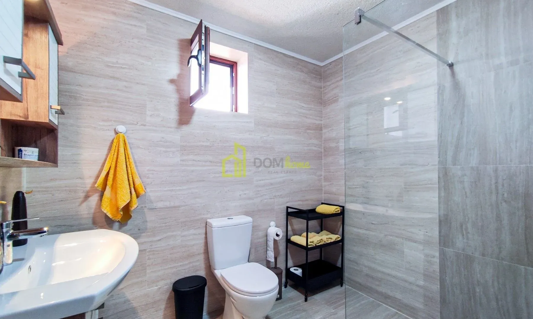 Sale, house, 250m², Zeta, Podgorica