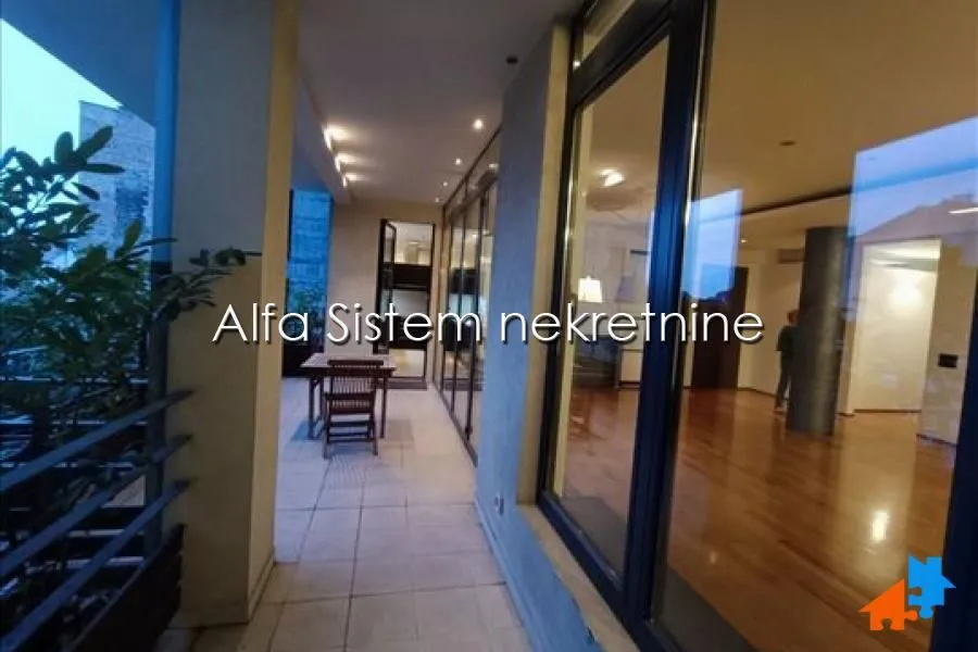 Izdavanje, stan, 176m², Kalenić Pijaca, Vračar Sve Podlokacije