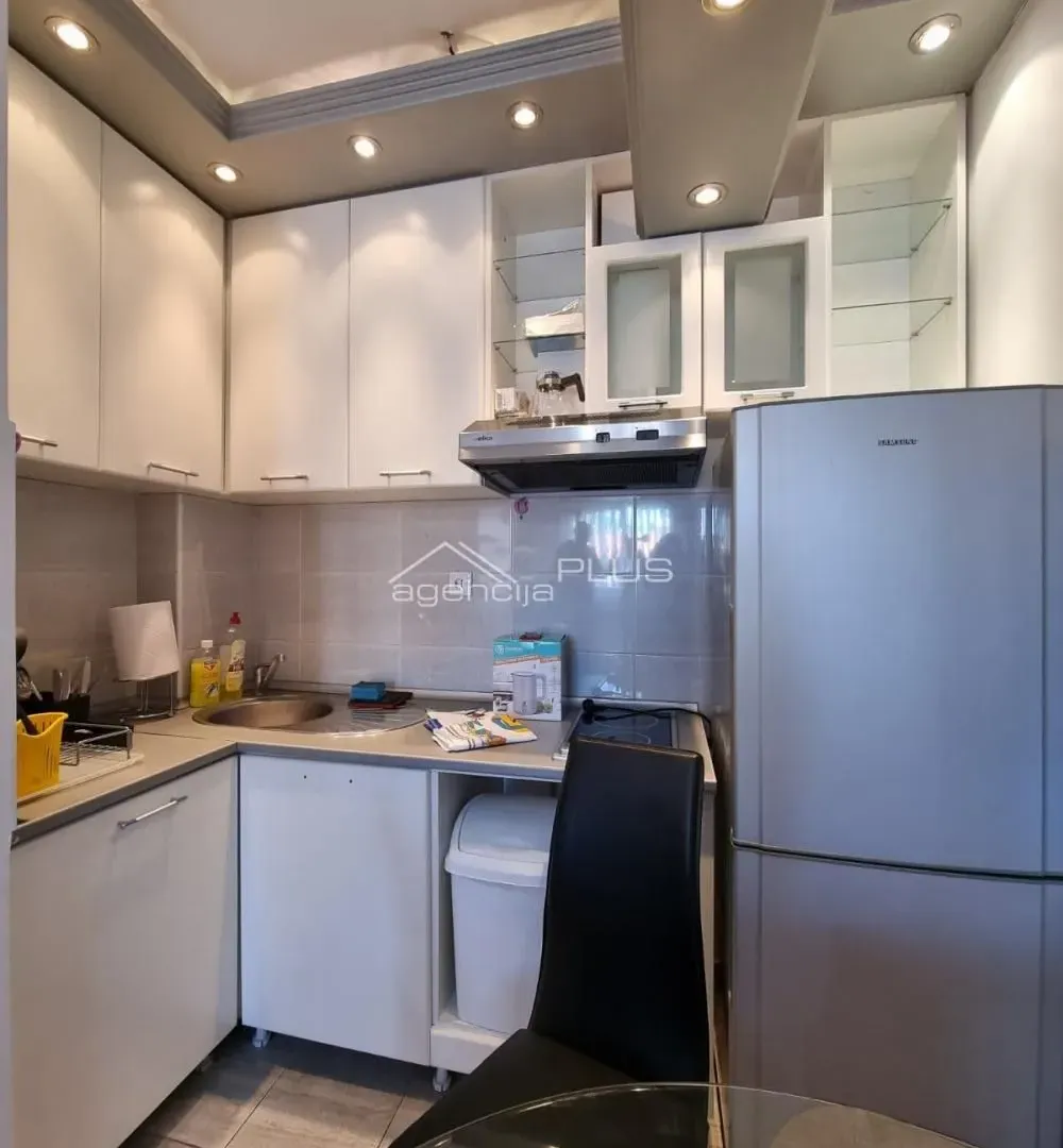 Izdavanje, jednosoban stan, 40m², Vidikovački venac, Rakovica