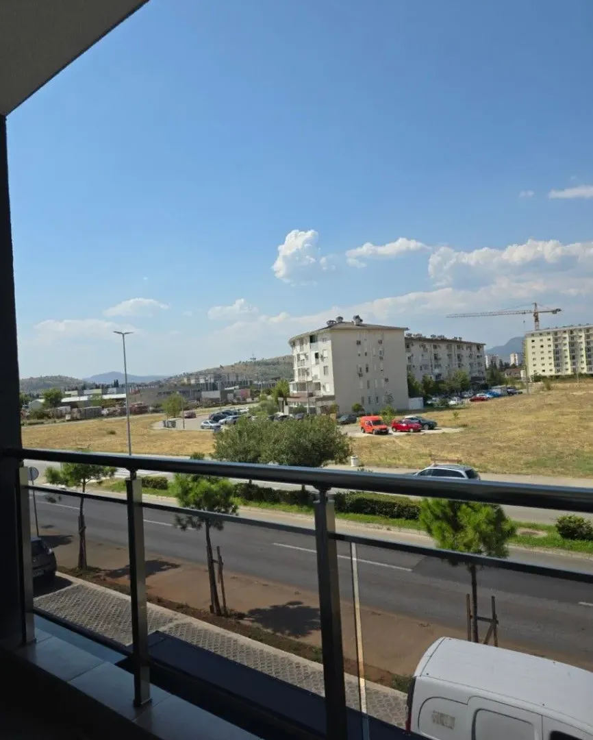 Izdavanje, jednosoban stan, 42m², Baston, Podgorica