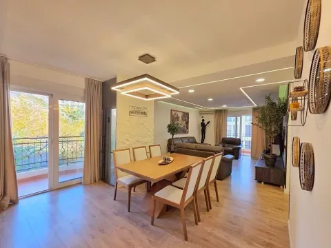 Sale, three bedroom apartment, 106m², Bečići, Budva - image 7